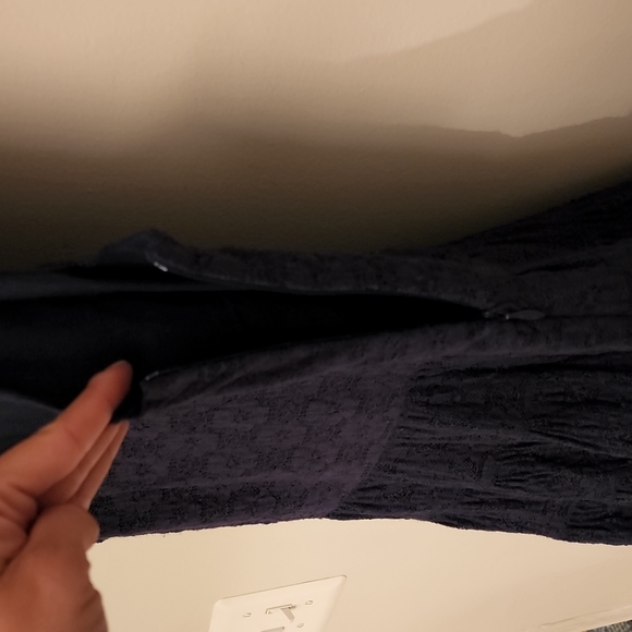 Zara Basic V-neck Dress. - Picture 4 of 8